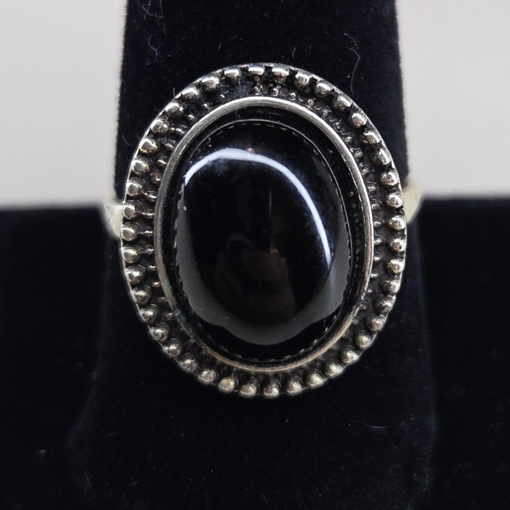 Vintage Black Oval Cabochon Beaded Border Silver‎ Tone Statement Ring Size 10.5